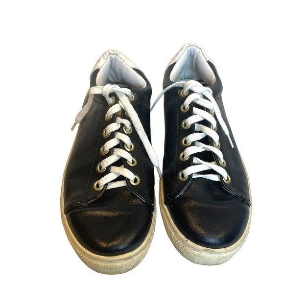 Kate Spade Run Shoe - Casual & Comfy! 🖤 - Picture 1 of 7